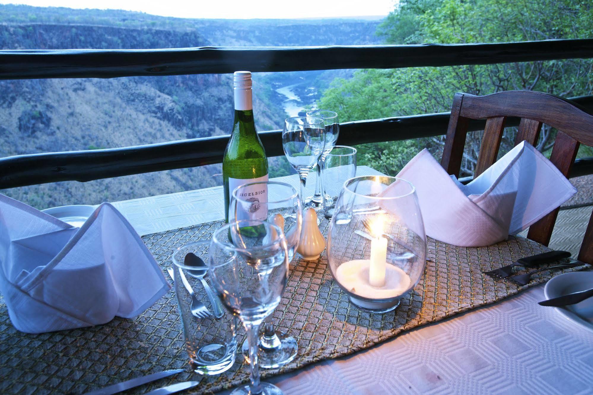 Gorges Lodge Victoria Falls Eksteriør bilde